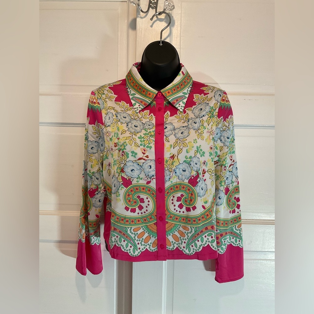 Floral Button-Up Blouse with Pink Accents